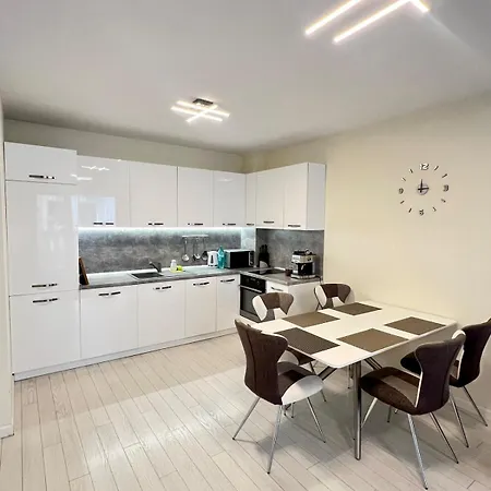 With Underground Parking Appartement